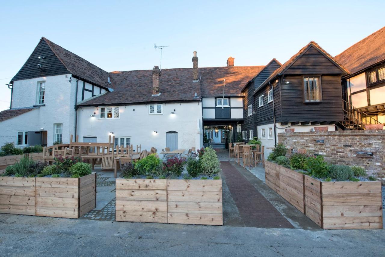 The Ostrich Inn Colnbrook London Heathrow Slough Eksteriør billede