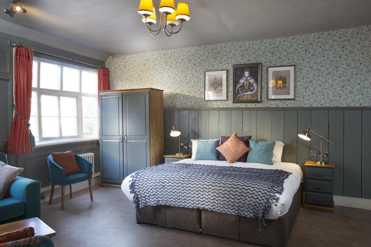 The Ostrich Inn Colnbrook London Heathrow Slough Eksteriør billede